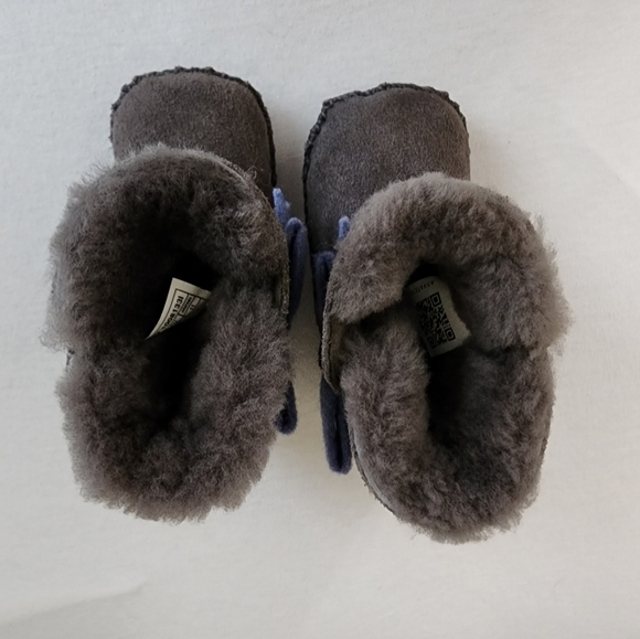 UGG size 2 / 3 kids toddler grey with blue bow Cassie infant - Picture 6 of 7